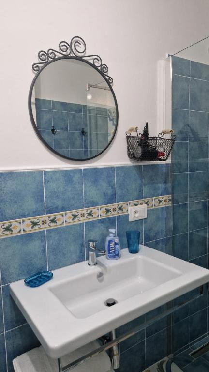 A bathroom at Al Geranio B&B
