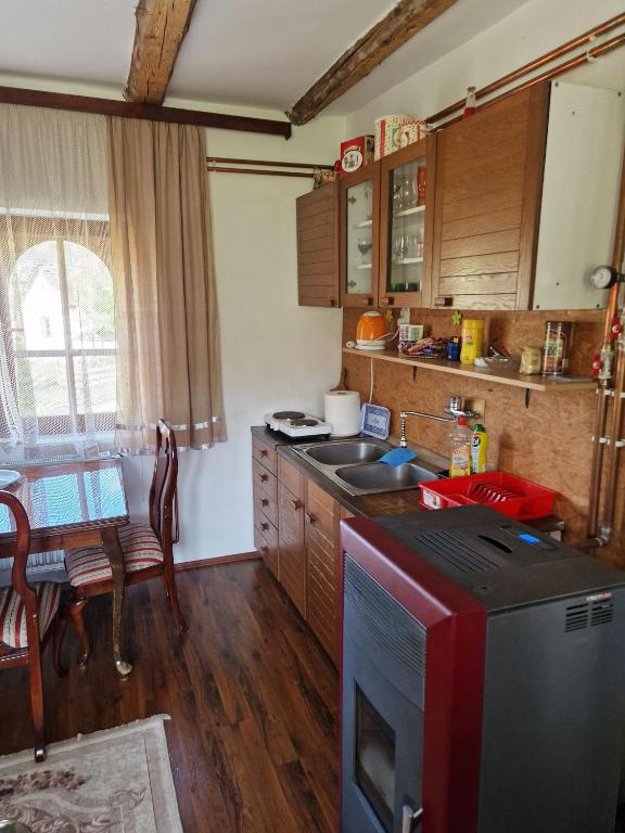 Kuhinja ili čajna kuhinja u objektu Domacinska kuca
