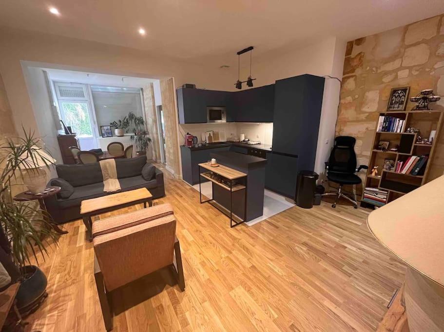 Grand appartement en rdc avec jardin