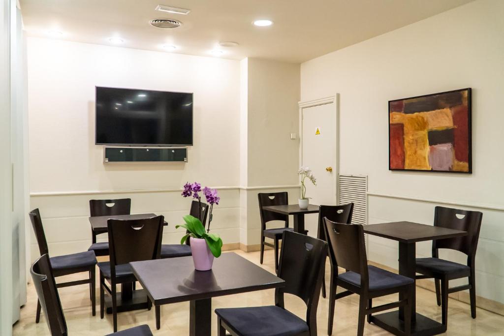 Hotel Glòries - Resim 12