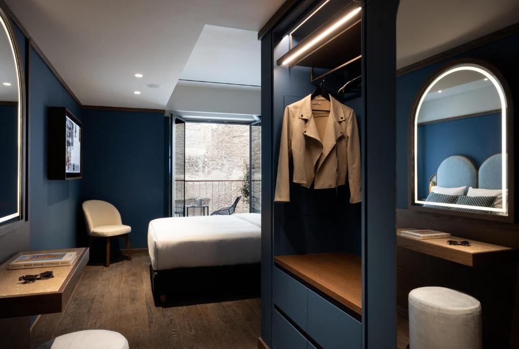 Mitsis N'U Piraeus Port - Resim 16