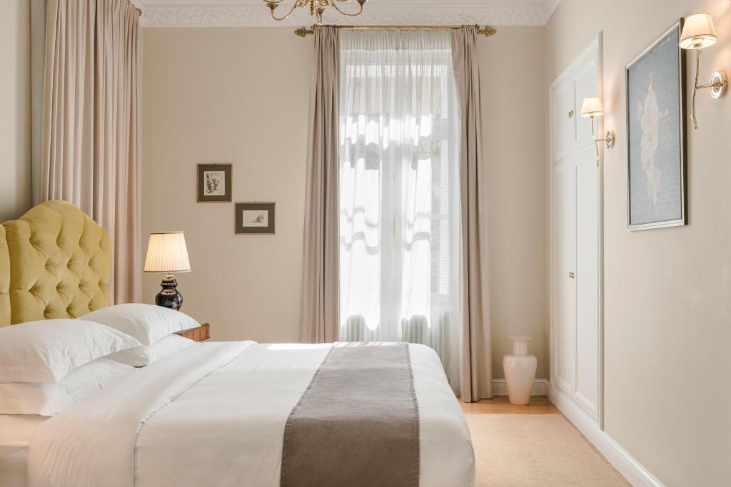 
Friends & Family 2 bedroom 3 bathroom Suite
