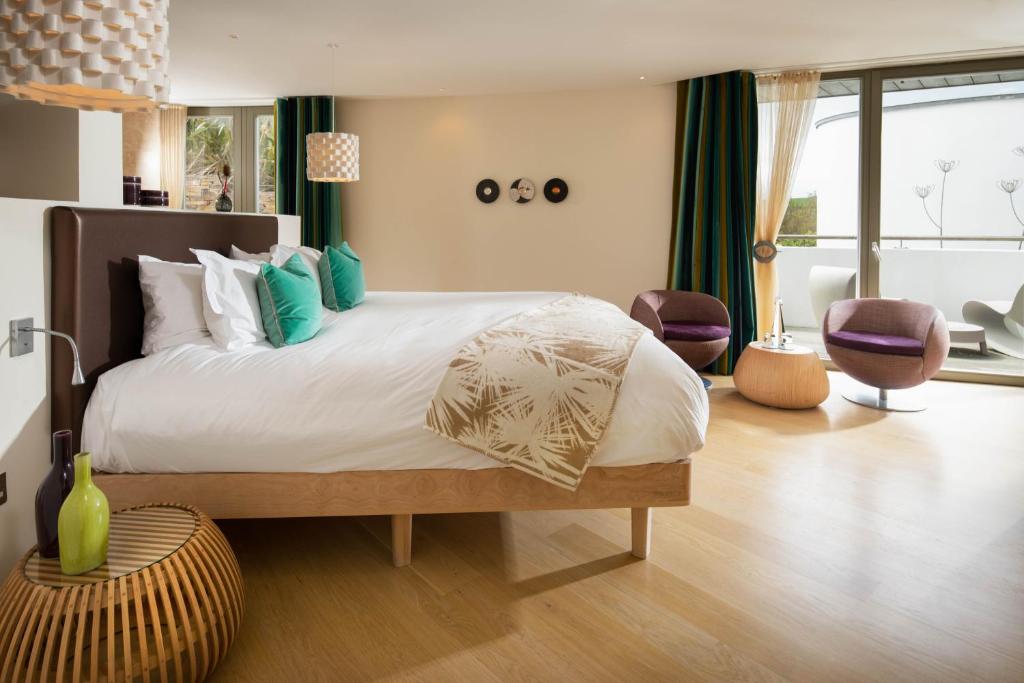 Scarlet Hotel - Adults Only - Ellos Se Complacen
