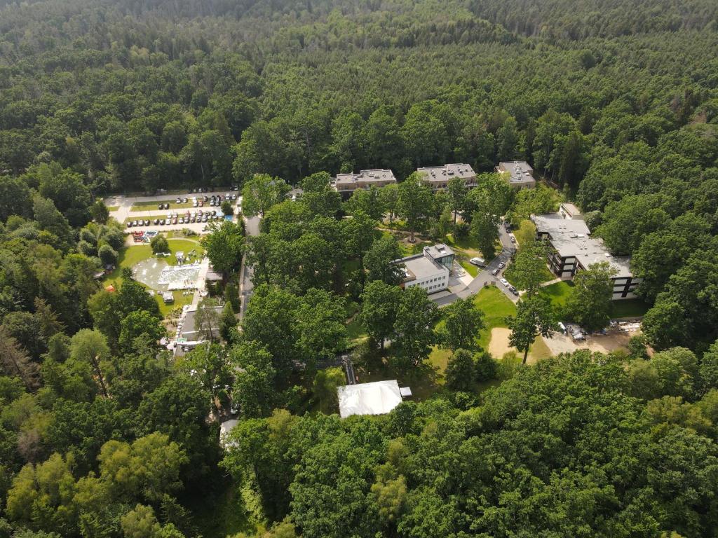 Letecký snímek ubytování Enklawa Białowieska Forest & Spa