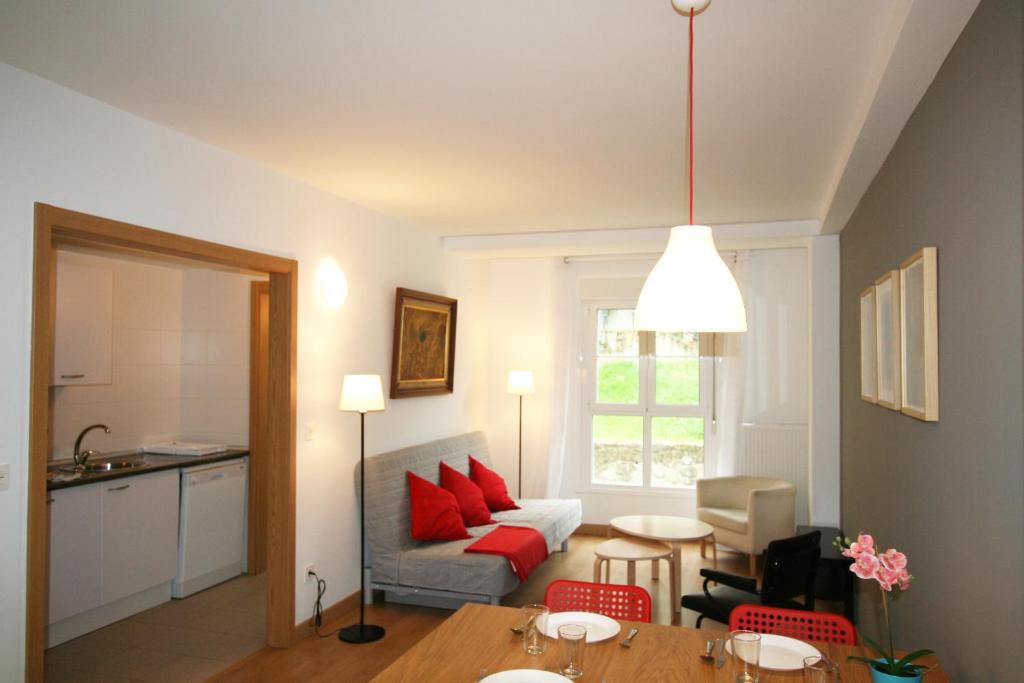 Kuchyň nebo kuchyňský kout v ubytování Apartamento Labegain 1