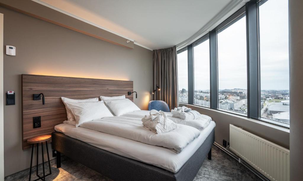 Postel nebo postele na pokoji v ubytování Thon Partner Stavanger Forum Hotel