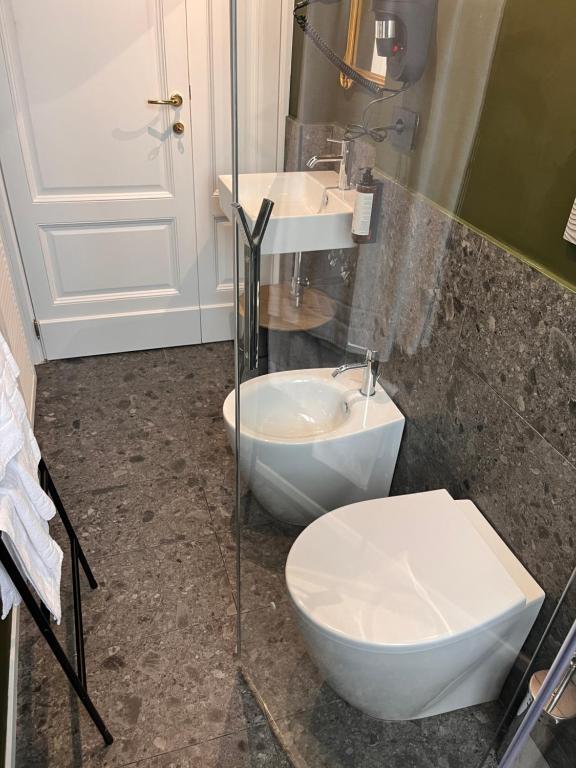 Koupelna v ubytování Clemente Rooms