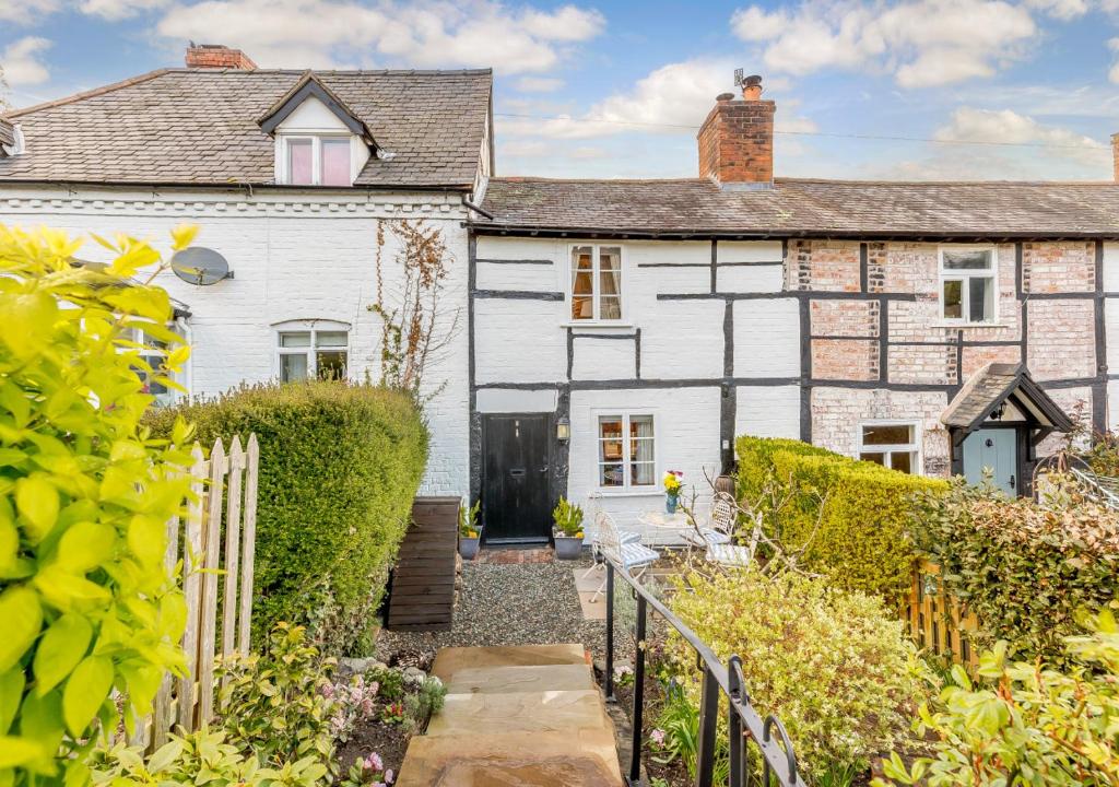 Fiddler's Cottage - Housity