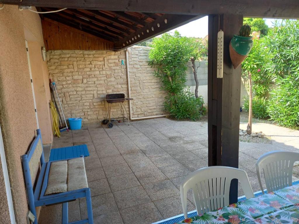 Photo de la galerie de l'établissement HOLIDAYLAND 233 T3 MEZZANINE 7 couchages climatisé NARBONNE PLAGE, à Narbonne-Plage