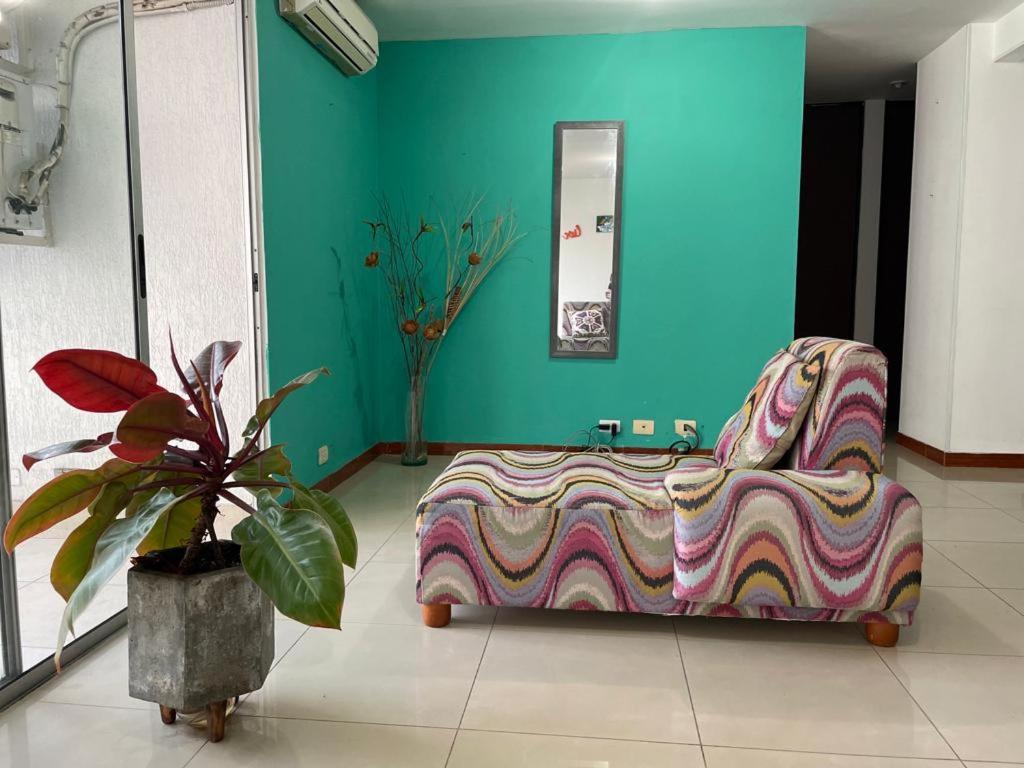 Confort en la Flora Cali Colombia, Cali Updated 2024 Prices