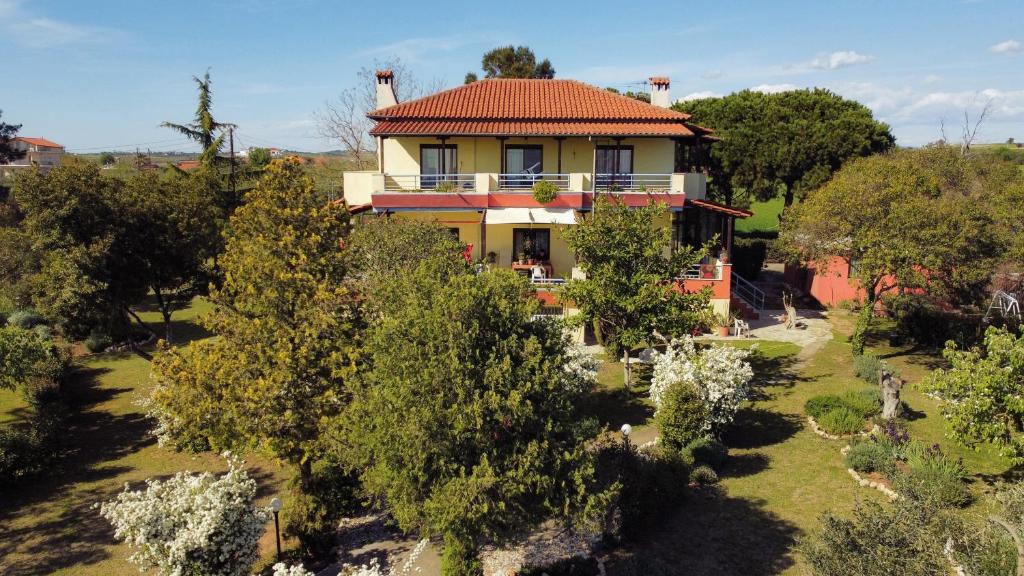 Gallery image of Pond and Pines, by nice house by the sea! in Epanomi