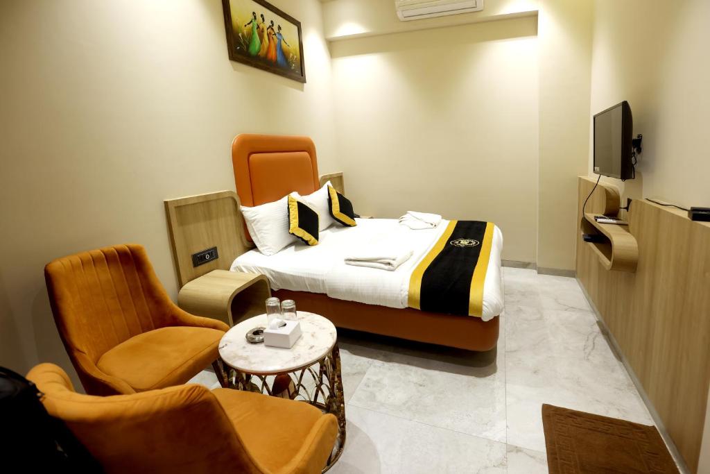 TV a/nebo společenská místnost v ubytování Hotel A R Paradise