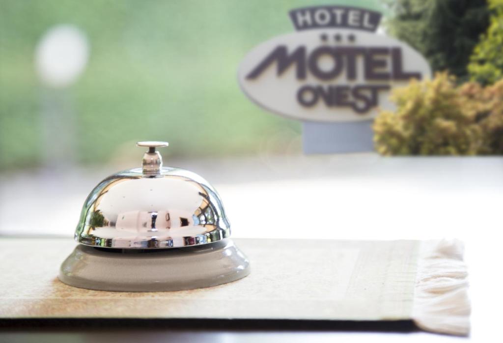 Certifikát, hodnocení, plakát nebo jiný dokument vystavený v ubytování Hotel Motel Ovest