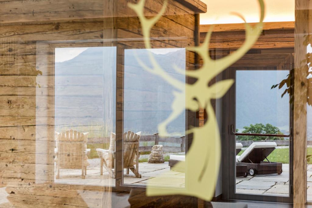 Nespecifikovaný výhled na hory nebo výhled na hory při pohledu z hotelu