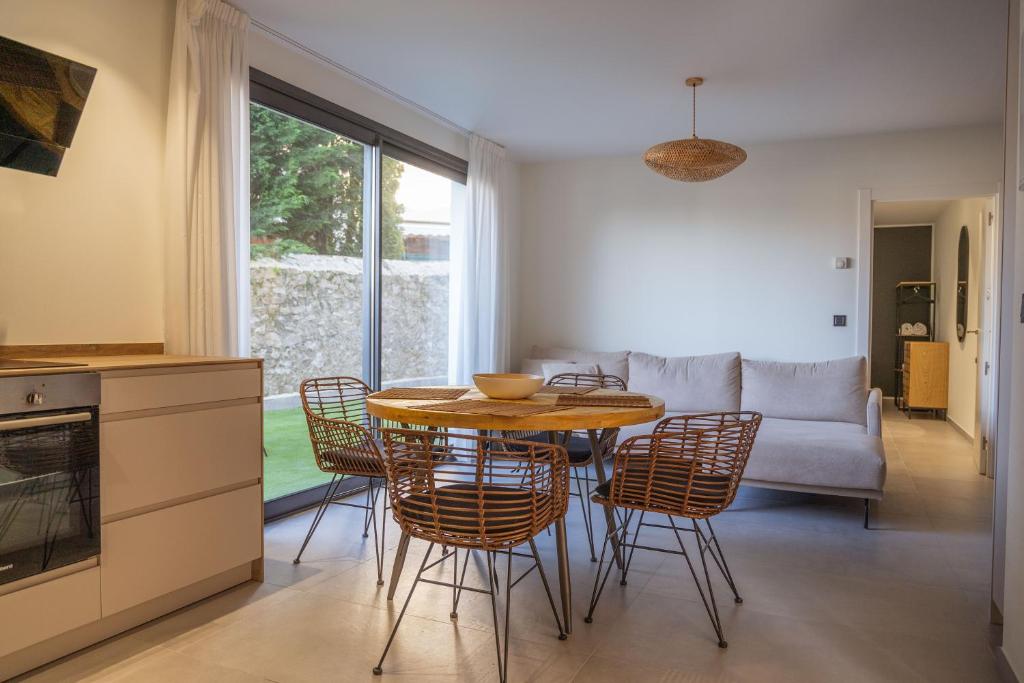 Kuchyň nebo kuchyňský kout v ubytování Apartamentos Las Indianas