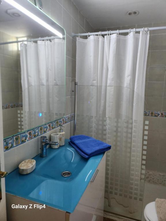Kúpeľňa v ubytovaní Apartamento en 1ª linea de playa y Parque Natural Cabo de Gata - planta semisotano