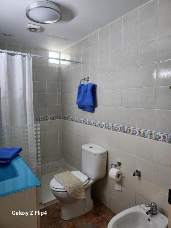 Kúpeľňa v ubytovaní Apartamento en 1ª linea de playa y Parque Natural Cabo de Gata - planta semisotano
