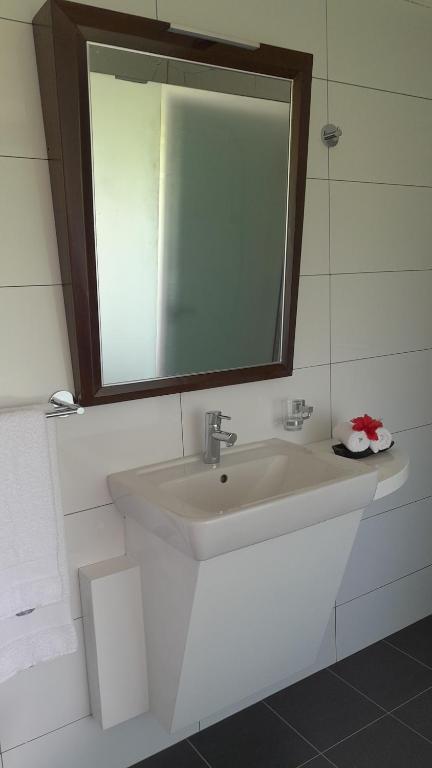 Fotografie z fotogalerie ubytování ISLA HOLIDAY HOME v destinaci Anse Royale