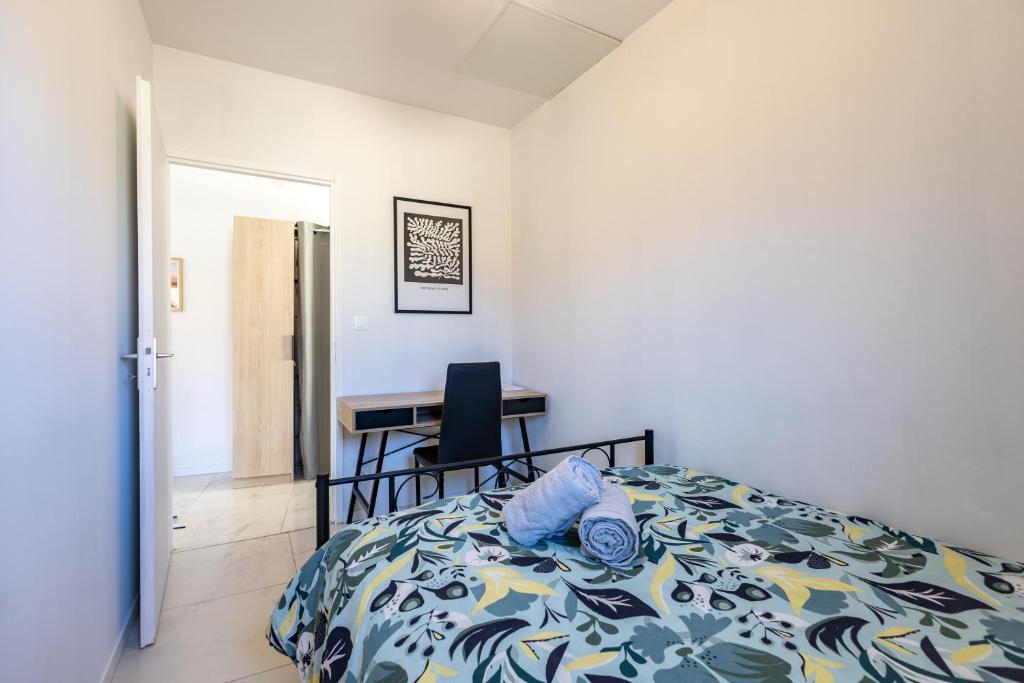 Postel nebo postele na pokoji v ubytování Le Séquoia - Maison individuelle, Terrasse, Parking privé