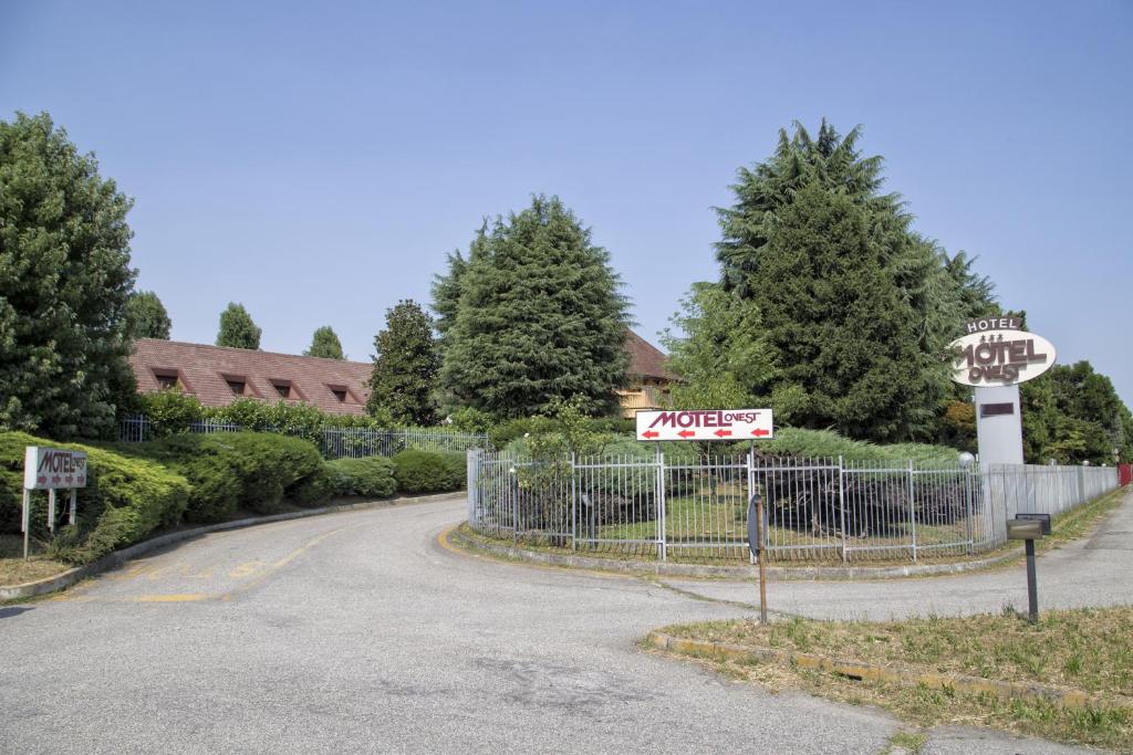 Fotografie z fotogalerie ubytování Hotel Motel Ovest v destinaci Vittuone