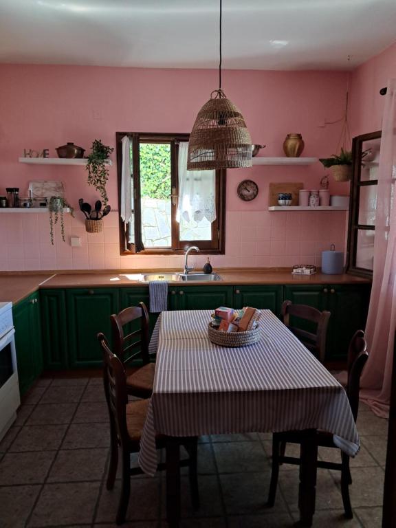 Kuchyň nebo kuchyňský kout v ubytování Aspasia's Villa