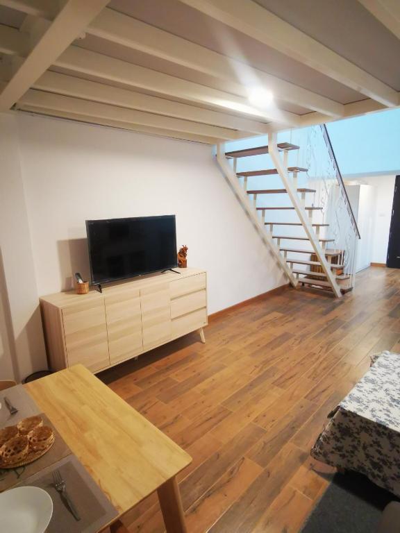 TV a/nebo společenská místnost v ubytování Proud Room & wifi