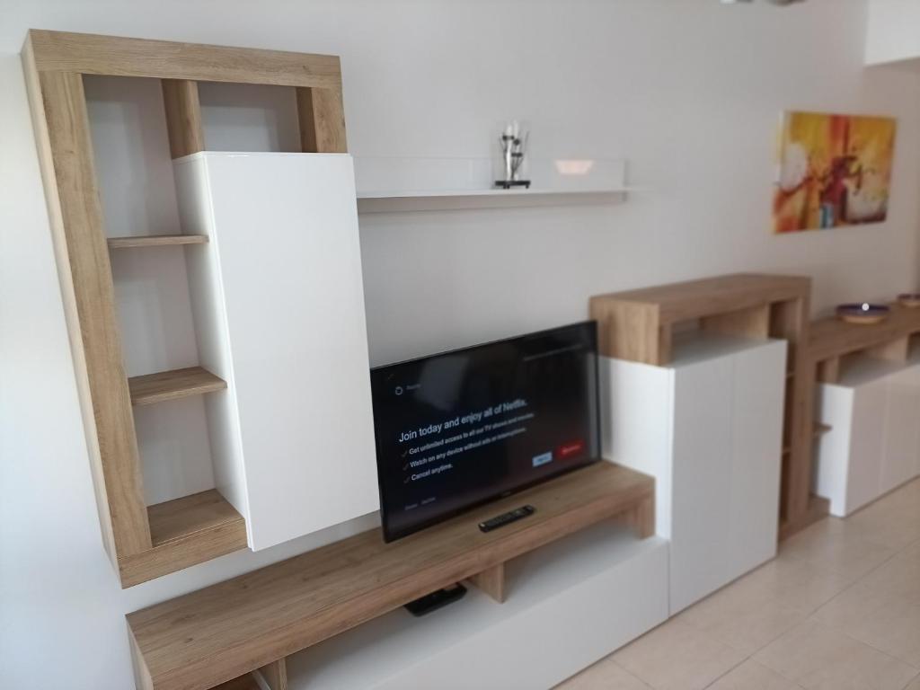 TV a/nebo společenská místnost v ubytování Piso Andrea