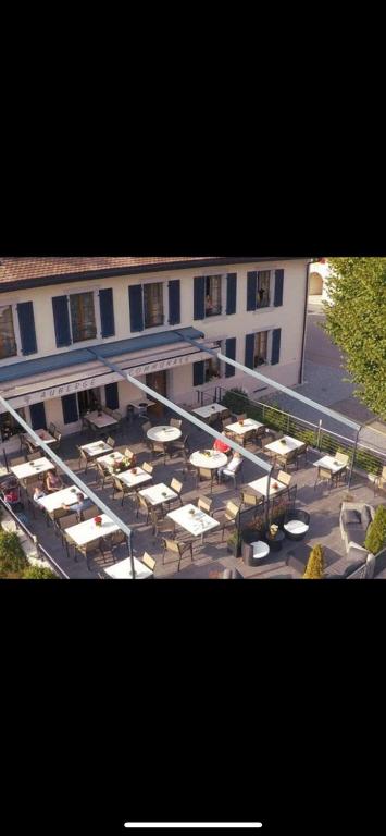 Fotografie z fotogalerie ubytování Auberge de Gilly SA v destinaci Gilly