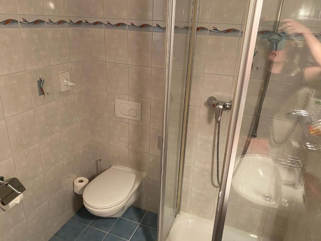 Koupelna v ubytování Auberge de Gilly SA
