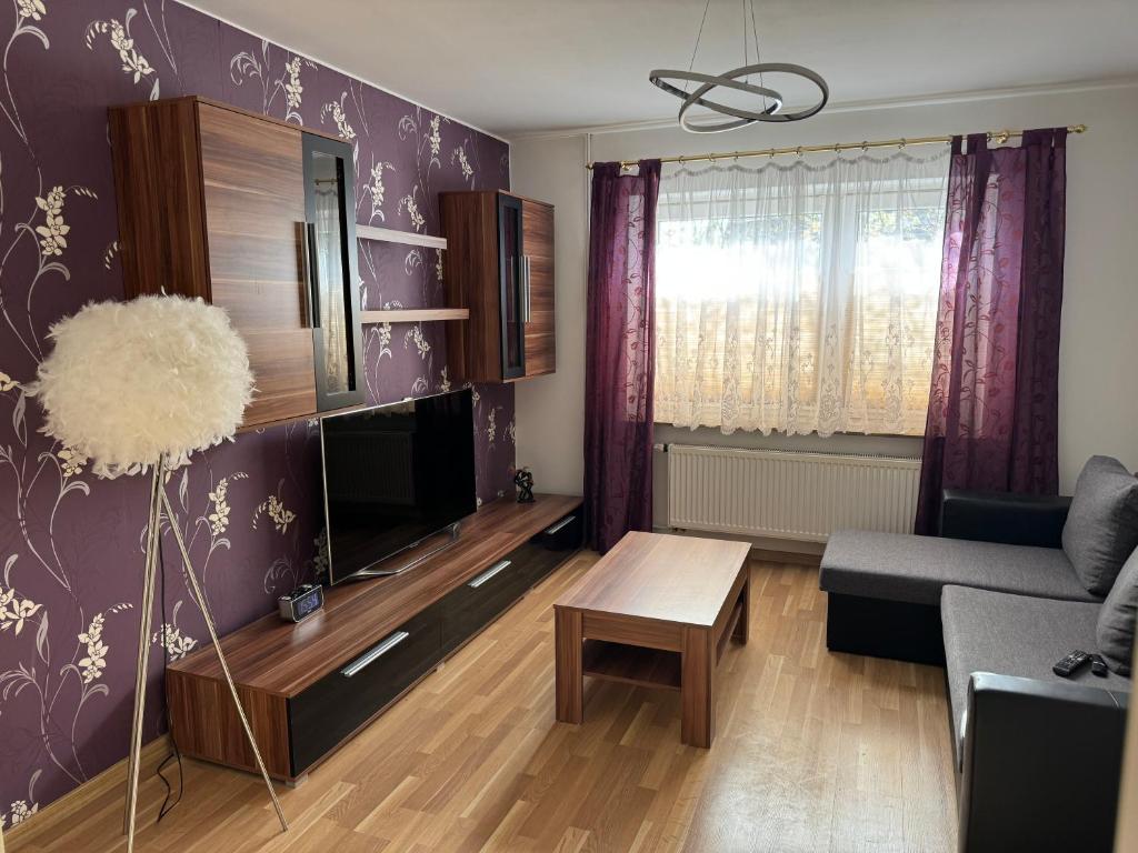 5 Zimmer Haus mit Whirlpool, Grillhütte und privatem Garten, Perfekt