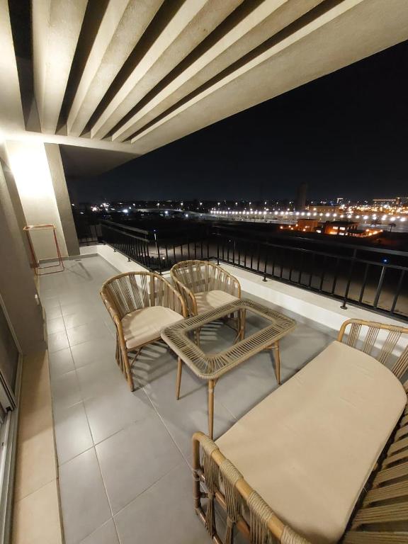 Balkón nebo terasa v ubytování Cairo Festival City ,New, Luxury, Modern 3BR + Maid Room