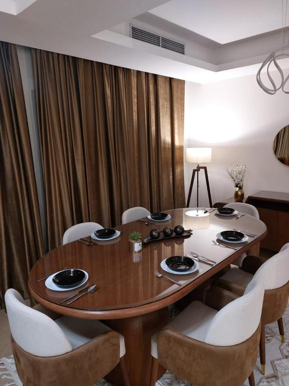 Fotografie z fotogalerie ubytování Cairo Festival City ,New, Luxury, Modern 3BR + Maid Room v Káhiře