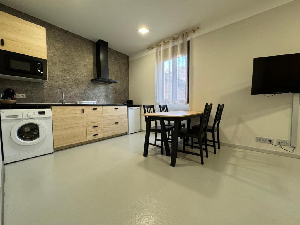 Kuchyňa alebo kuchynka v ubytovaní Apartamentos Mk77 León- San Isidoro