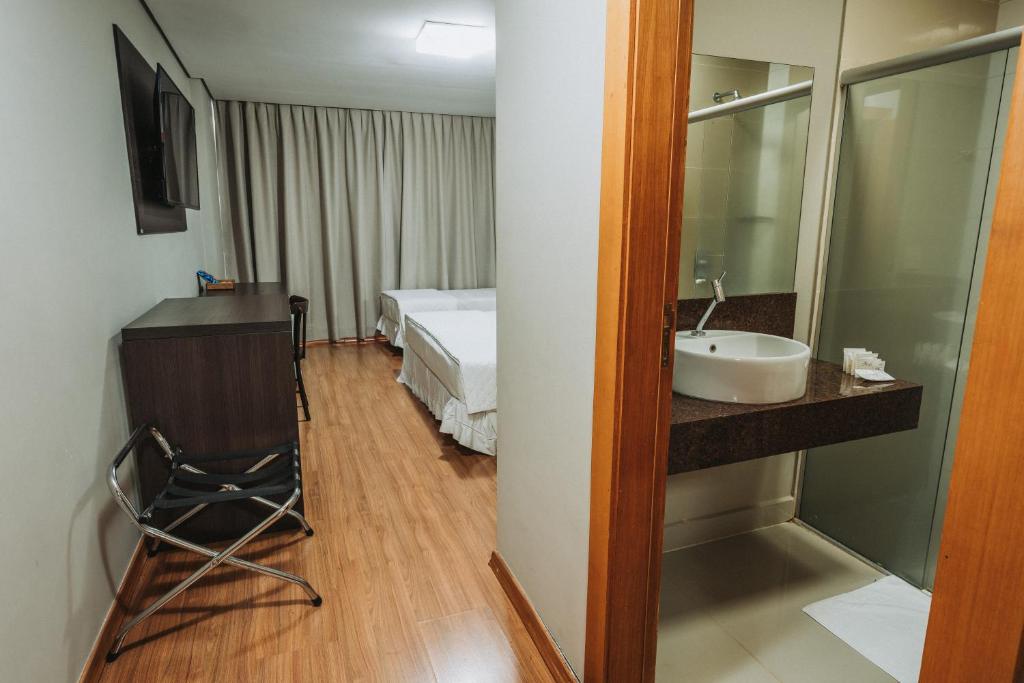 Catuai Hotel Cacoal - 标准三人间
