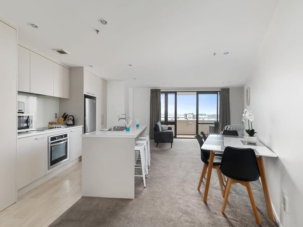 Beautiful Sky Tower View Home near K' Road w/ Free Parking - Housity