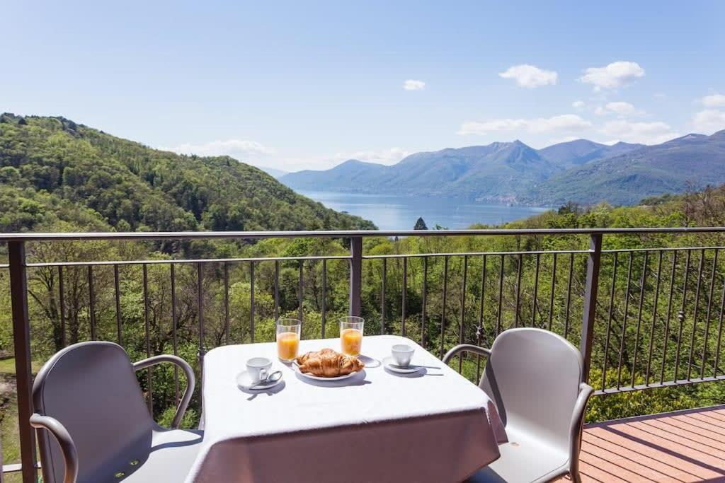 Italian Lakes villa with lake views - Villa
