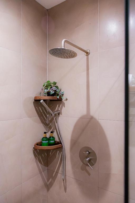 Koupelna v ubytování Bahandi Hotel