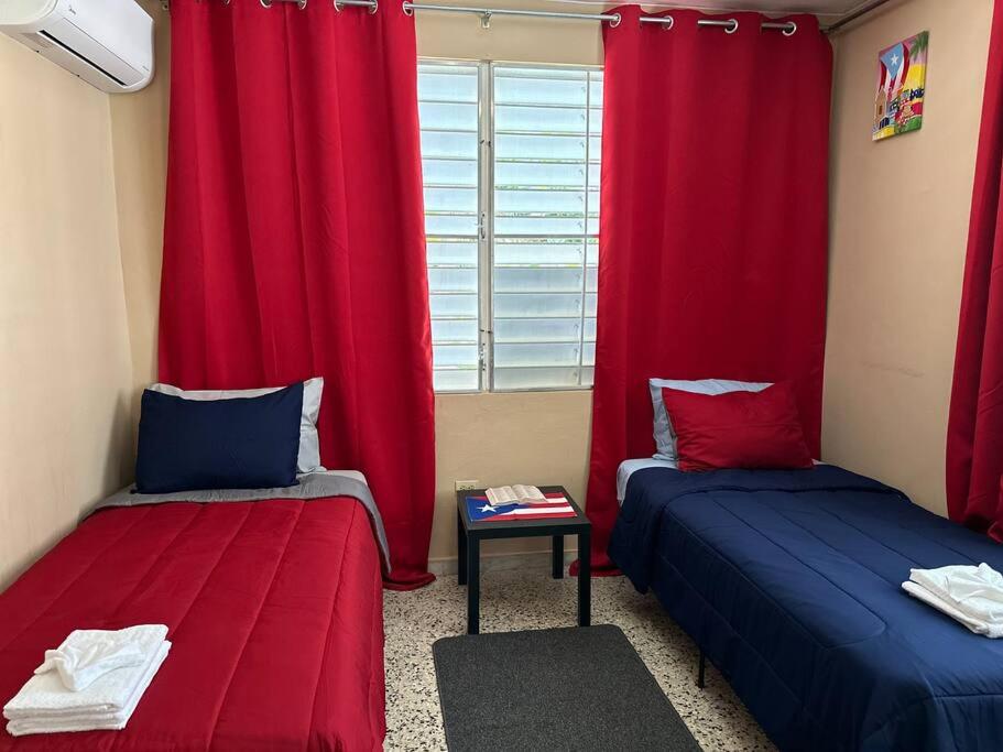 Krevet ili kreveti u jedinici u objektu Family House Near El Yunque National Forest!