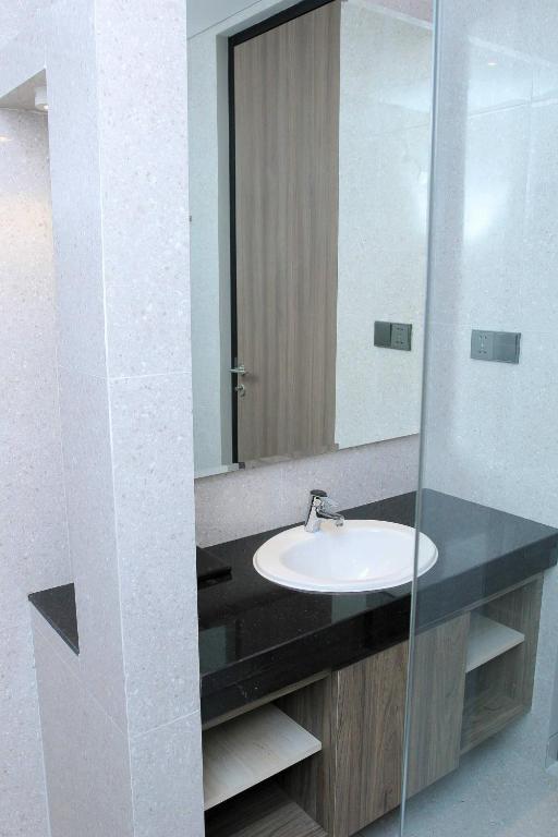 Koupelna v ubytování Eno Front One Hotel Semarang