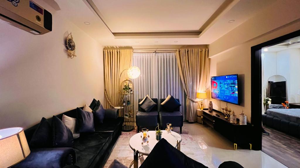 Zona de estar de Executive One Bedroom Apartment Opposite Centaurus Mall Islamabad