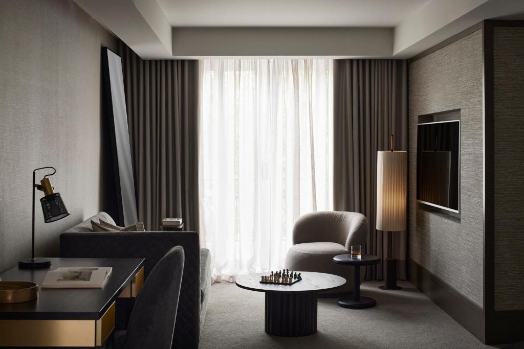 The Lyall - Resim 16