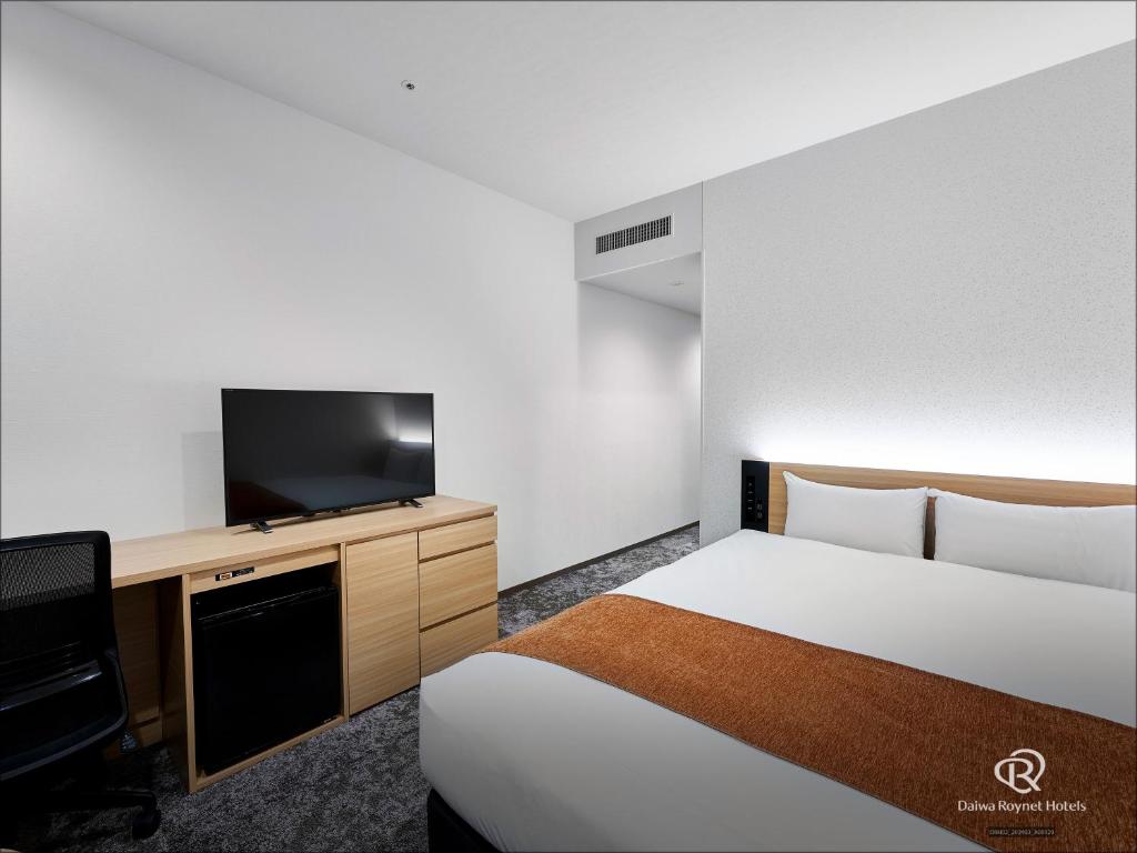 TV a/nebo společenská místnost v ubytování Daiwa Roynet Hotel Omiya-nishiguchi