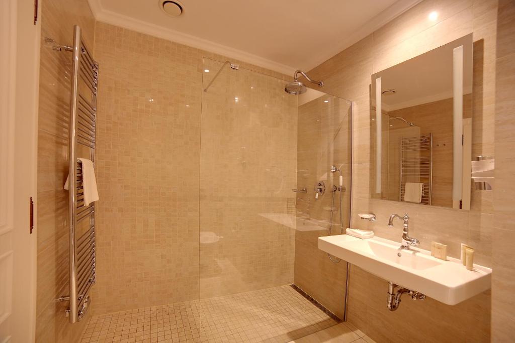 Luxury Spa Hotel Olympic Palace - 14