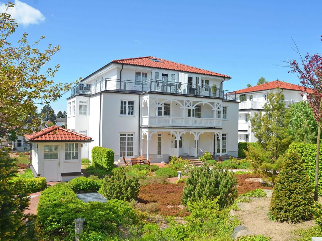 Villa Dornbusch in Binz - WG08 mit Balkon, WLAN und Tiefgarage - Housity