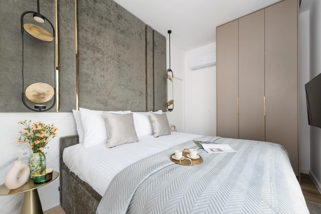 Postel nebo postele na pokoji v ubytování Sol Marina Resort Wyspa Sobieszewska II - LoftAffair Collection