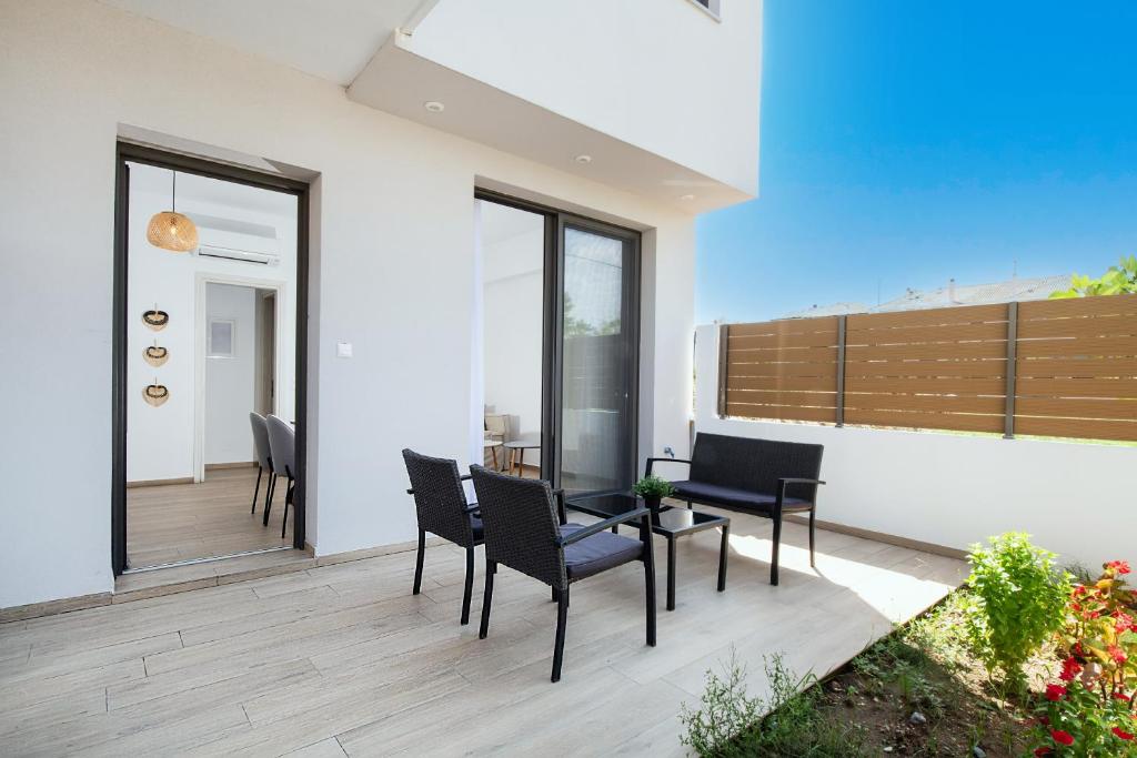 Balkón nebo terasa v ubytování SunilioS Apartments Lefkada
