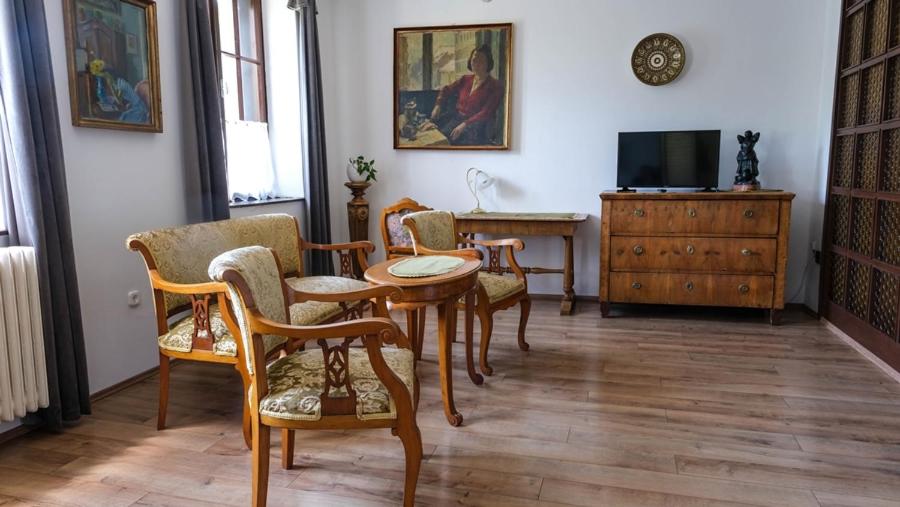 TV a/nebo společenská místnost v ubytování BLKI Vendégház