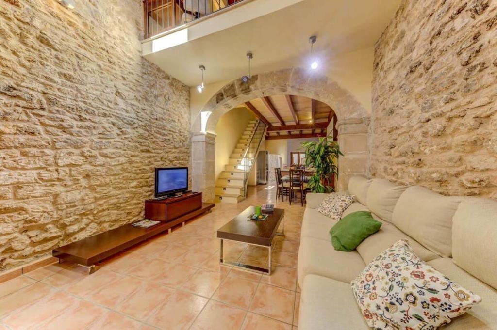 TV/trung tâm giải trí tại Casa Moll - in the historical town of Alcudia