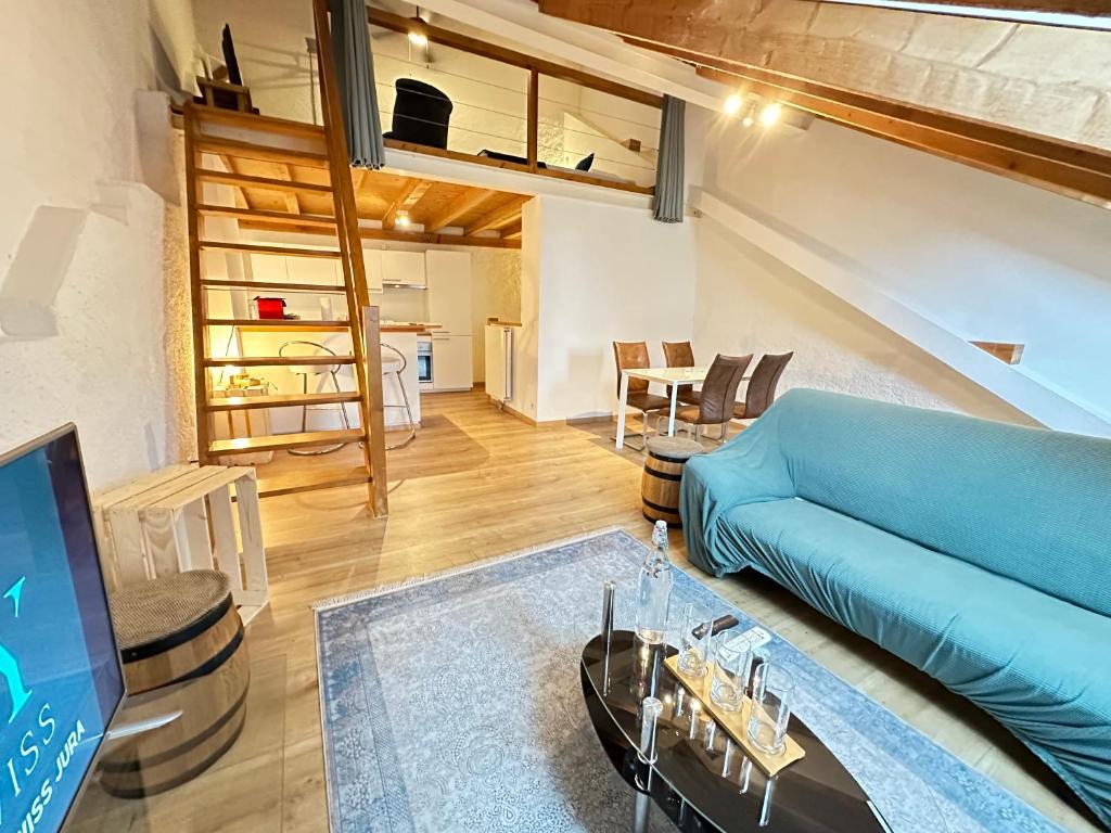TV a/nebo společenská místnost v ubytování Chez Alain Prévu - Boutique Hotel by Stay Swiss