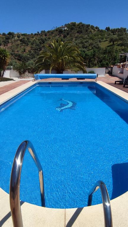 Bazén v ubytovaní B&B Casa El Corasueño alebo v jeho blízkosti